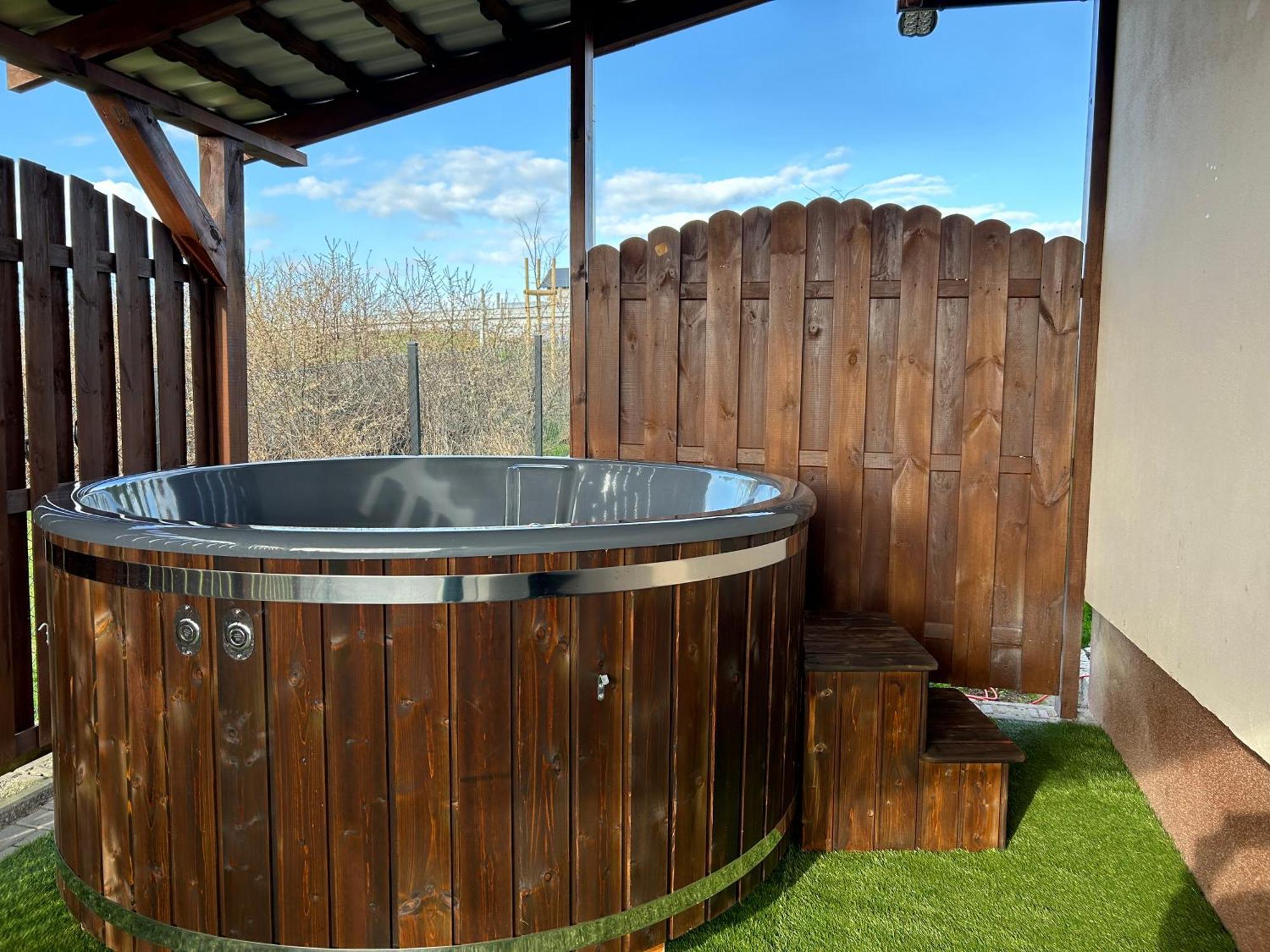 Caloroczny Nad Jeziorem - Balia Z Jacuzzi
